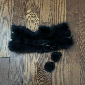 HR2 Black Faux Fur Scarf